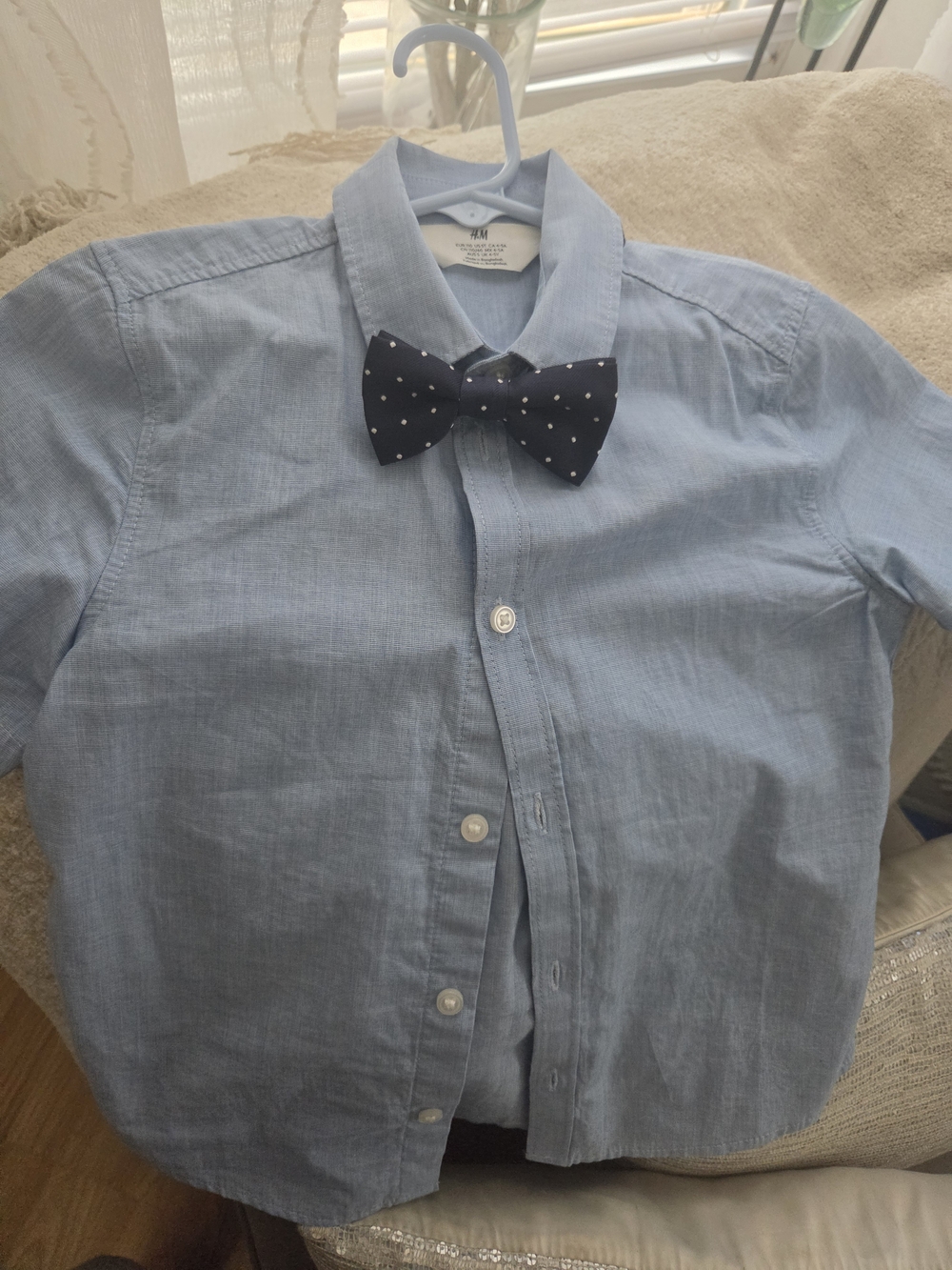 H&M Light Blue Button-Front Shirt with Navy Polka Dot Bow Tie Wore Once
